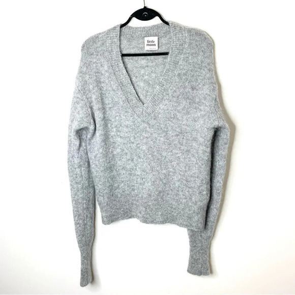 Aritzia Little Moon Snowdrop Sweater Pullover V-Neck Wool Mohair Gray Large - Picture 3 of 11